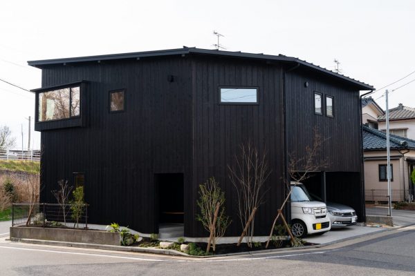 焼杉外壁の魅力