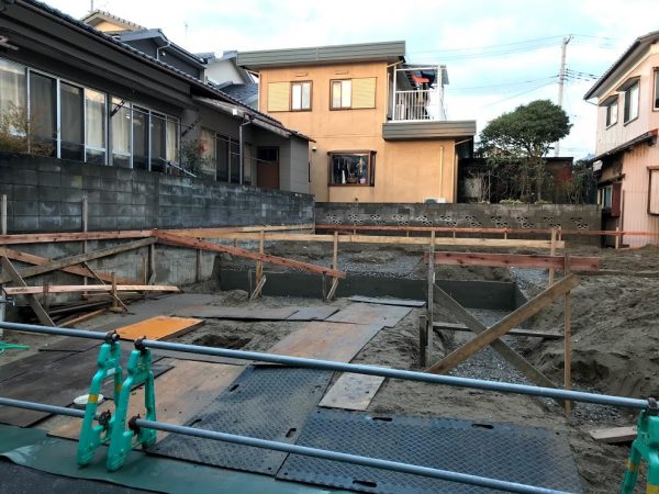 基礎配筋が始まりました