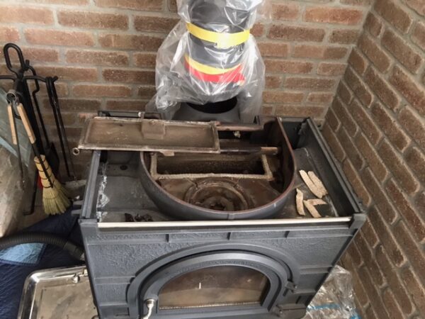 薪ストーブの掃除