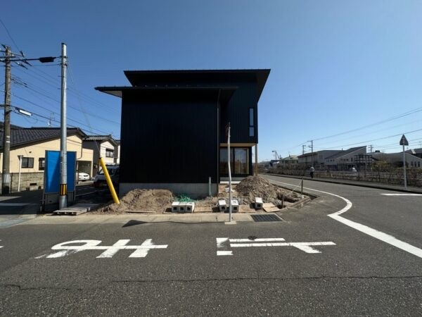 見学会の告知と「穂波町の家」お引き渡しで思う事
