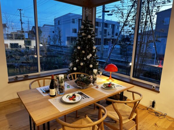 鳥屋野南モデルハウス・HARUMACHI coffeeクリスマスディスプレイされています！