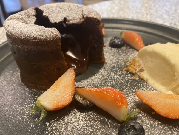 HARUMACHIcoffeeでバレンタイン限定メニューが好評販売中です！！