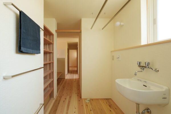 部屋干しはどこに干す？