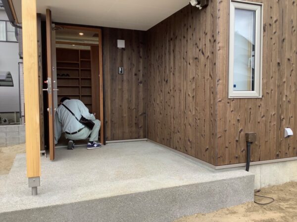 お引渡し前社内検査。