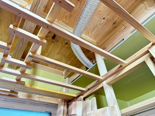 江南の家　現場レポーダクト配管・防虫部材取付ー