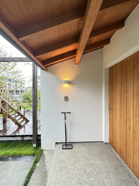 玄関ポーチの照明計画