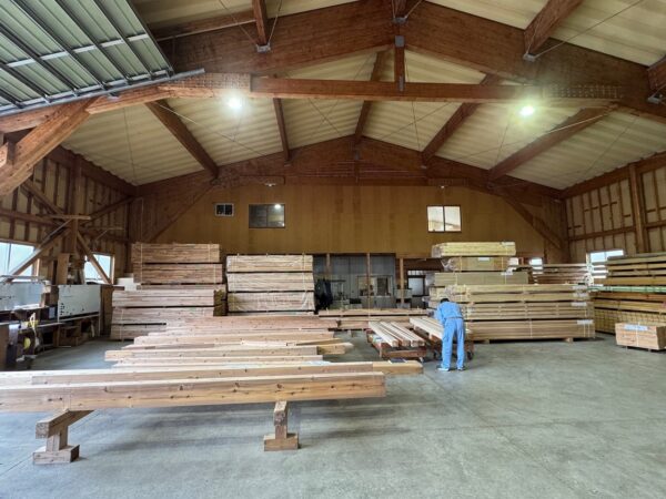 村上市（旧山北町）での木材検品と地産地消の取り組み