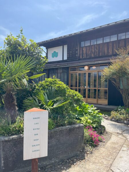 長岡で150年以上続くお屋敷をリノベーションしたベーカリーレストランに行ってきました