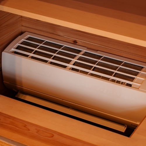 床下エアコンで足もとから暖かく