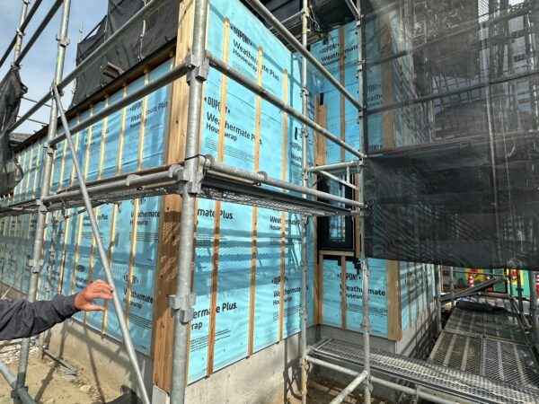 「牡丹山の家」内部断熱工事中