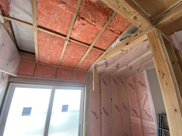 「水原の家」断熱工事中