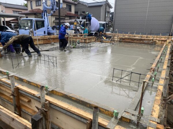 「牡丹山の家Ⅱ」基礎工事_スラブ・外周部立上りコンクリート一体打設