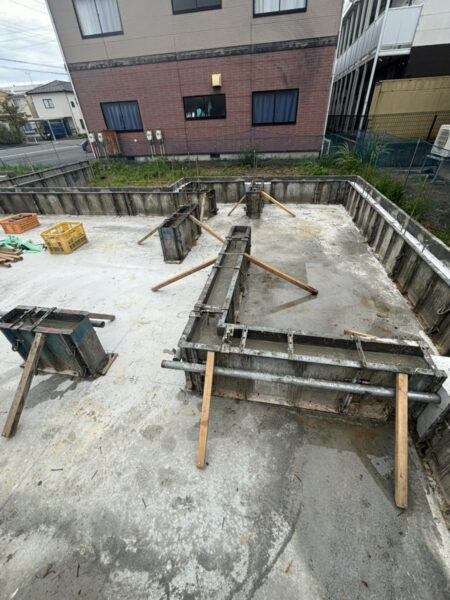 「大通黄金の家」基礎工事大詰め