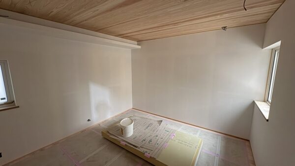 「牡丹山の家Ⅱ」仕上げ工事