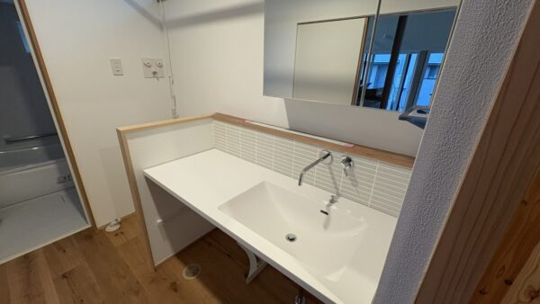 「牡丹山の家Ⅱ」仕上げ工事終了