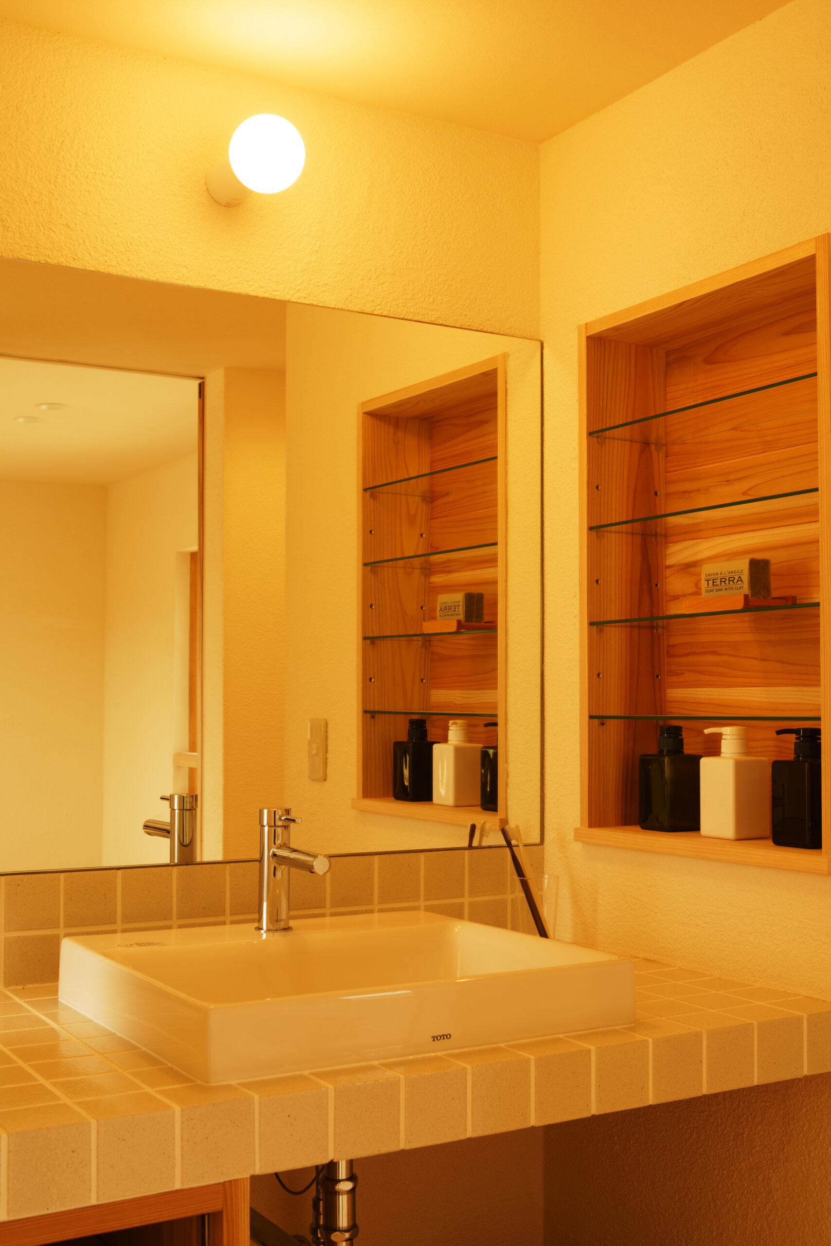 関屋松波町の家