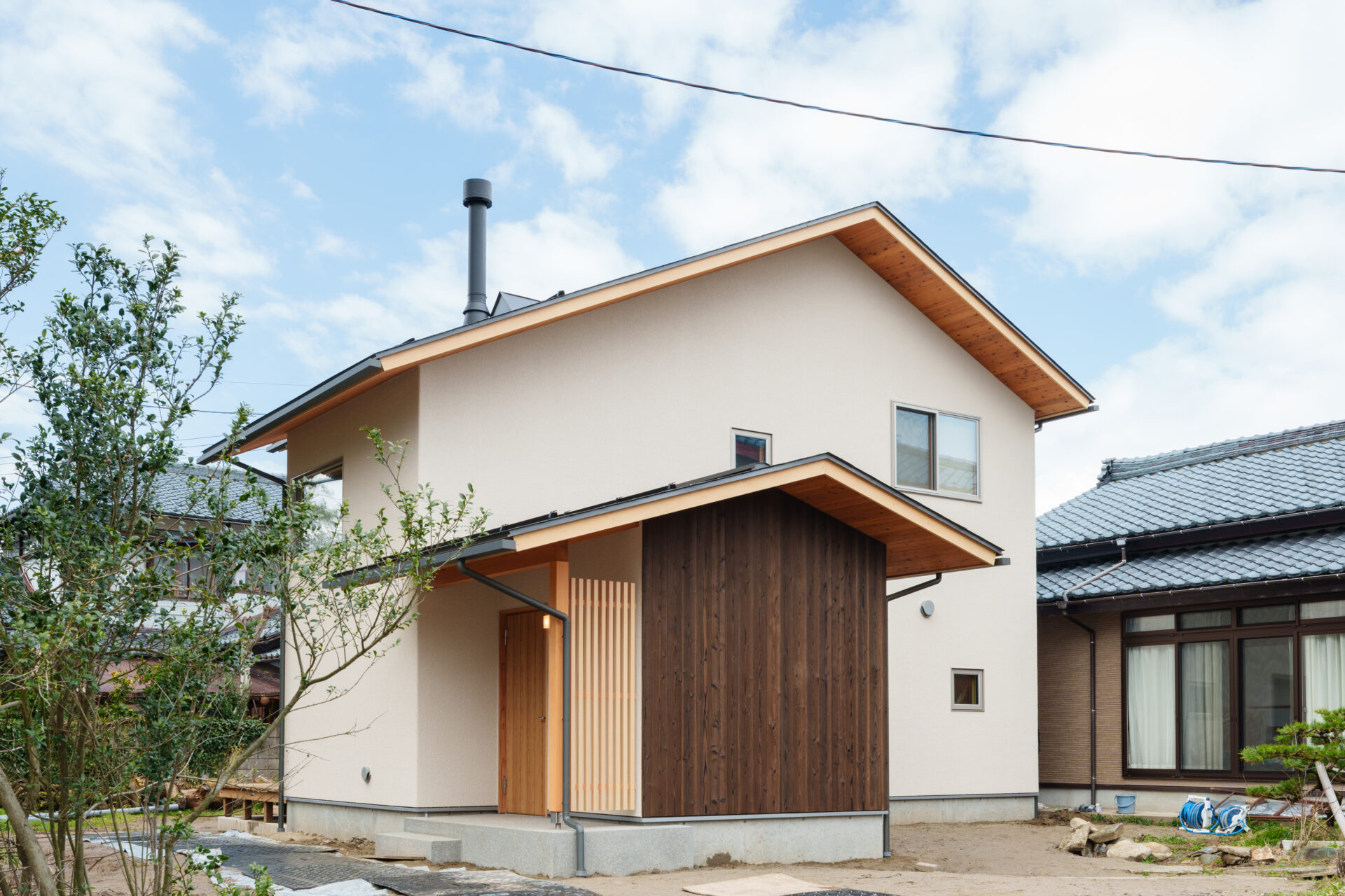 ご実家の敷地に家を建てるメリットと注意点とは？