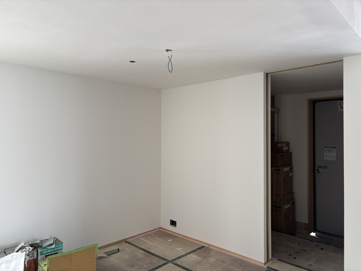 「大通黄金の家」仕上げ工事