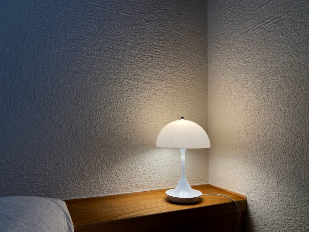 「ルイスポールセン パンテラ」のポータブル